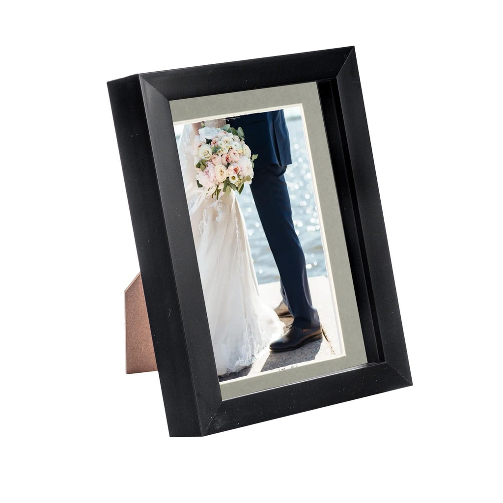 5 x 7 Black 3D Box Photo Frame - with 4 x 6 Mount