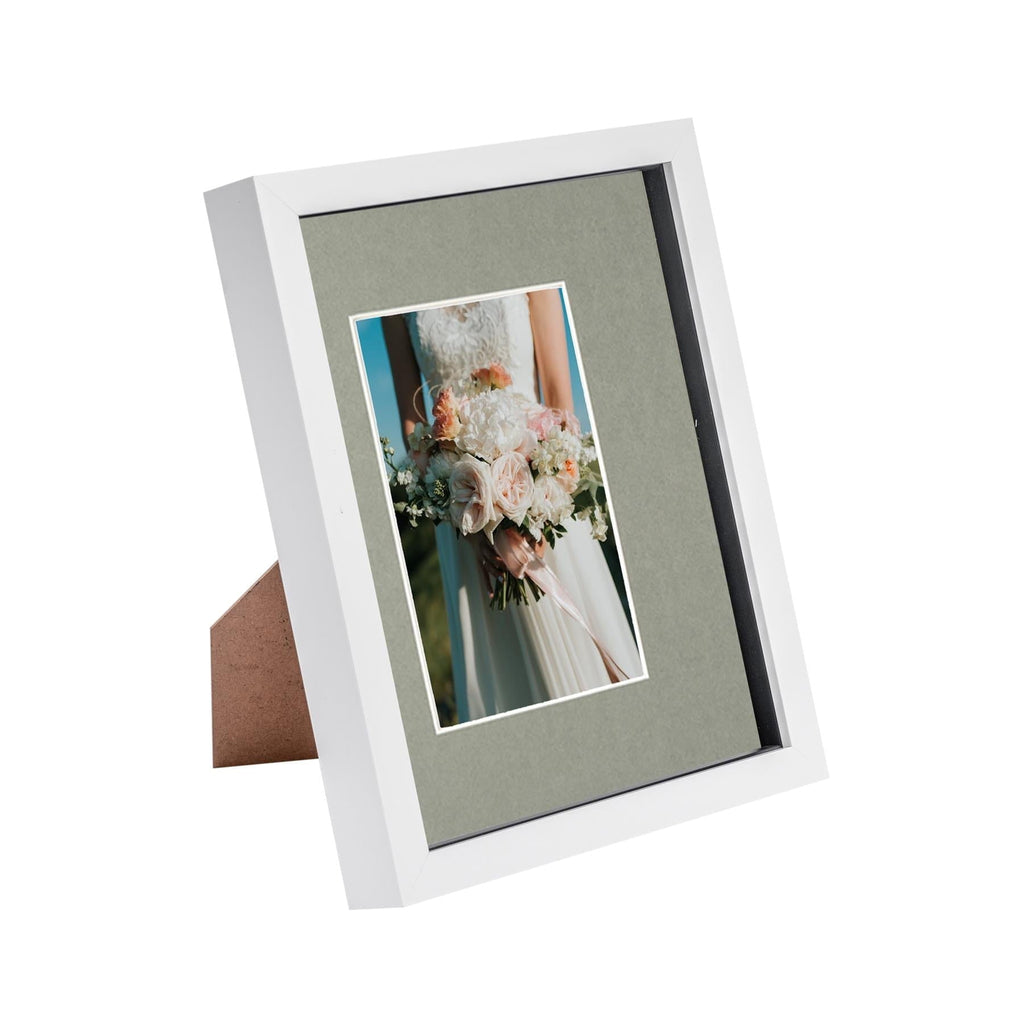 8 x 10 White 3D Box Photo Frame - with 4 x 6 Mount