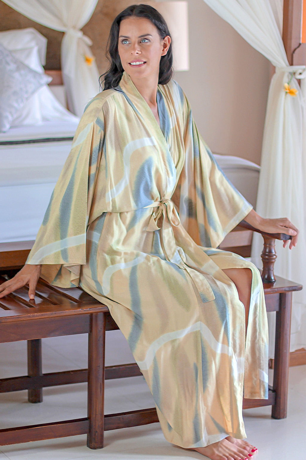 Women's Batik Patterned Robe - Sweet Nuance